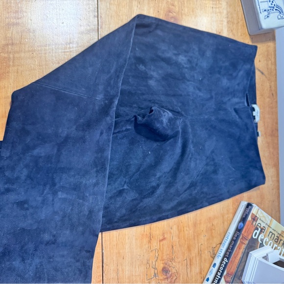 Vince Black faux Suede Pants - Picture 5 of 7